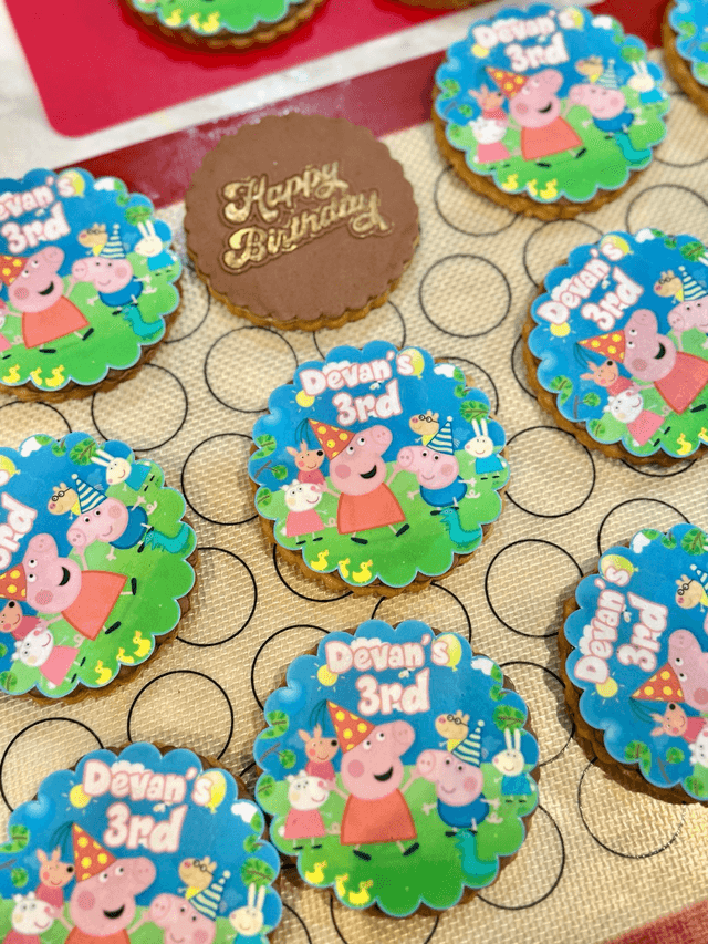 Personalised Peppa Pig Birthday Biscuits x 6