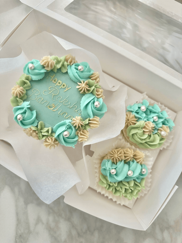 Blue Bento Cake & Cupcakes