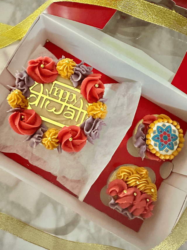 Diwali Bento Cake & Cupcakes