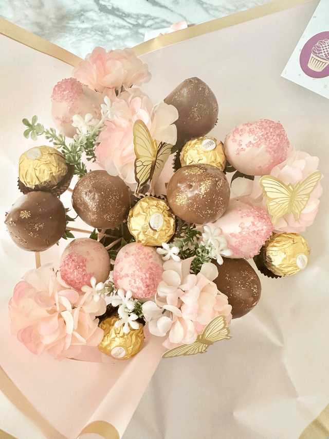  Chocolate strawberries 