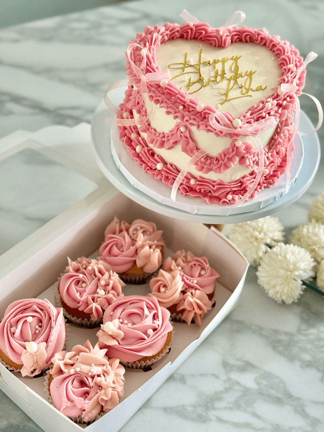 Pink & white Heart Vintage Birthday Cake