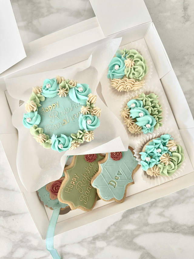 Blue Bento Cake & Cupcakes