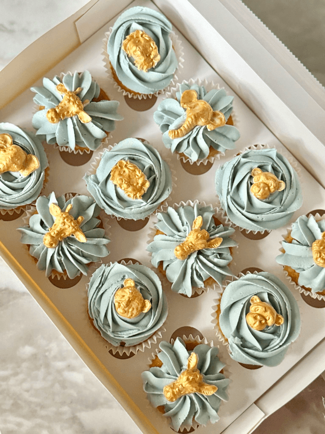 Blue Safari Jungle Animals Birthday Cupcakes