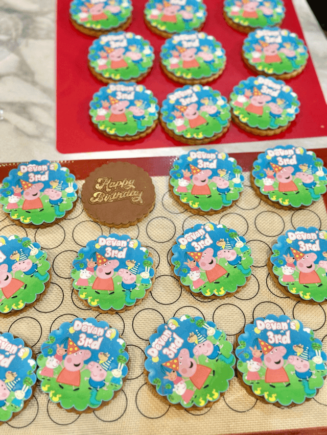Personalised Peppa Pig Birthday Biscuits x 6