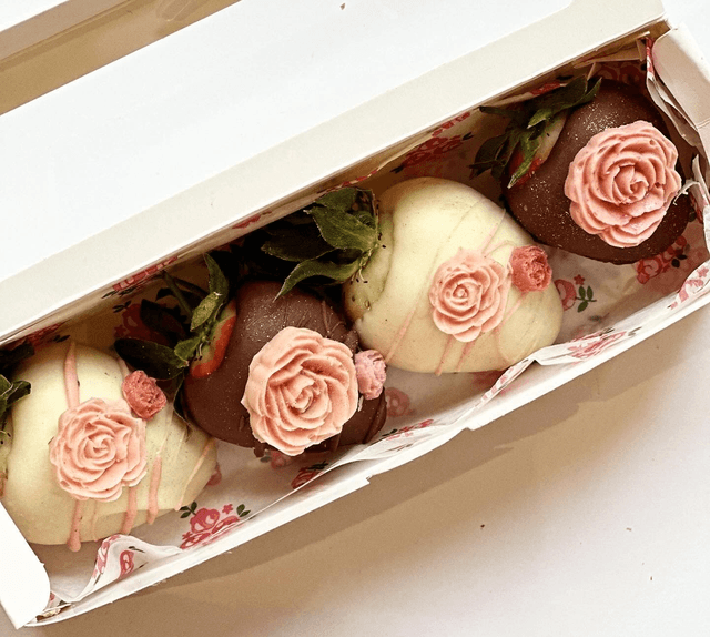  Chocolate strawberries 