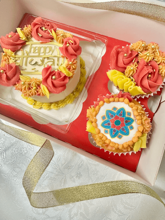 Diwali Bento Cake & Cupcakes
