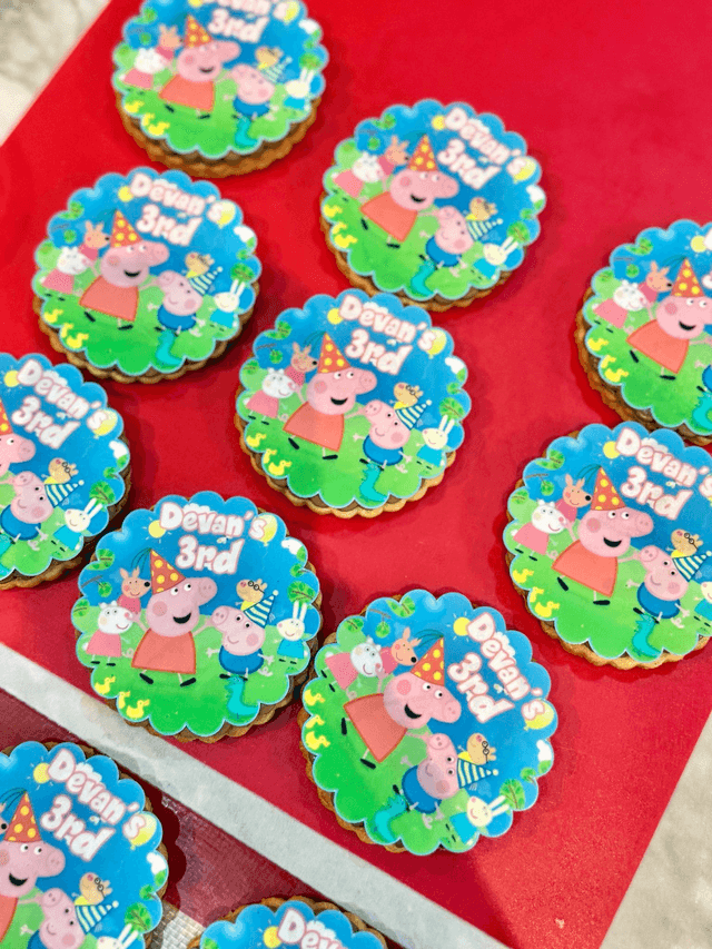 Personalised Peppa Pig Birthday Biscuits x 6