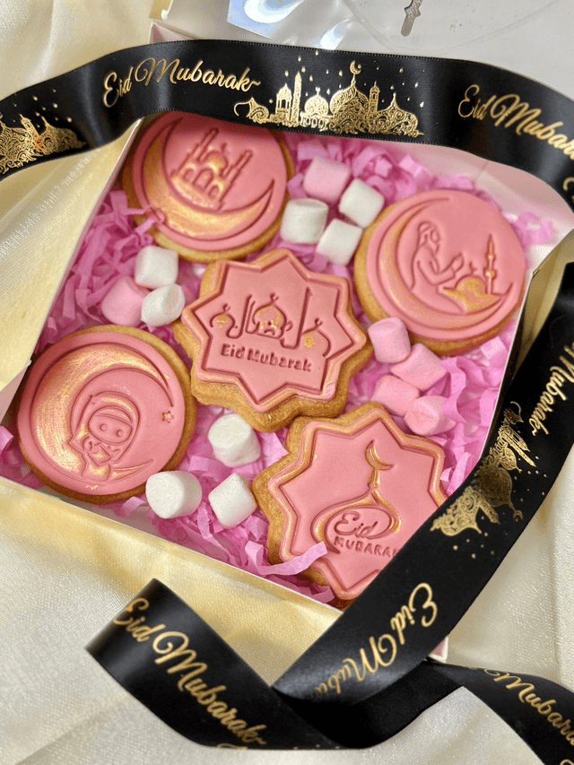 Ramadan Eid Vanilla fondant decorated pink Biscuits cookies gift set